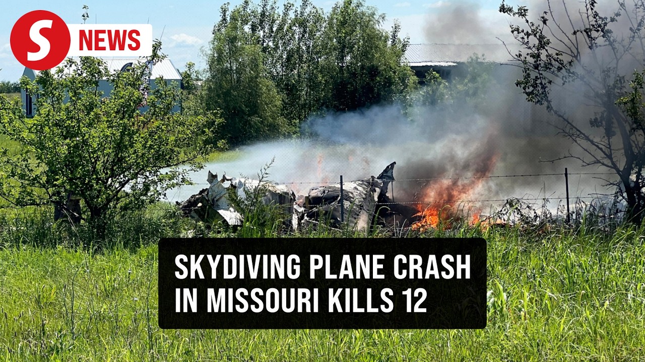 Twelve people, including pilot, die in Missouri plane crash - authorities