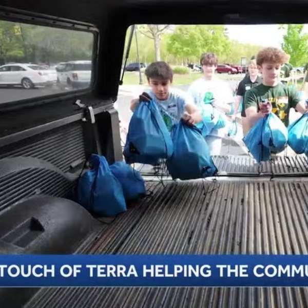 Louisville Son Honors Mother’s Legacy by Supporting Houseless Community