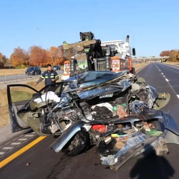 Louisville mom urges ‘Phone-Down’ law after I-71 crash killed daughter